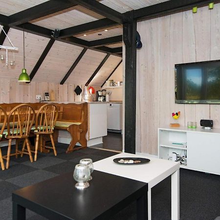 6 Person Holiday Home In R M Toftum  Zewnętrze zdjęcie