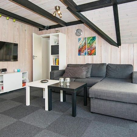6 Person Holiday Home In R M Toftum  Zewnętrze zdjęcie